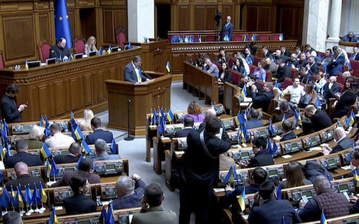 Рада підтримала в першому читанні повернення конкурсів на державну службу: ветерани зможуть отримати пріоритет