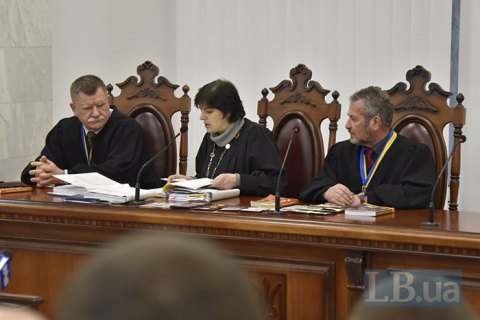 Экс-"беркутовцы" Маринченко и Тамтура просят отменить им домашний арест