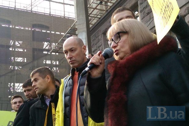 Людмила Горделадзе и Дмитрий Гордон на митинге в защиту Жовтня 31 октября 