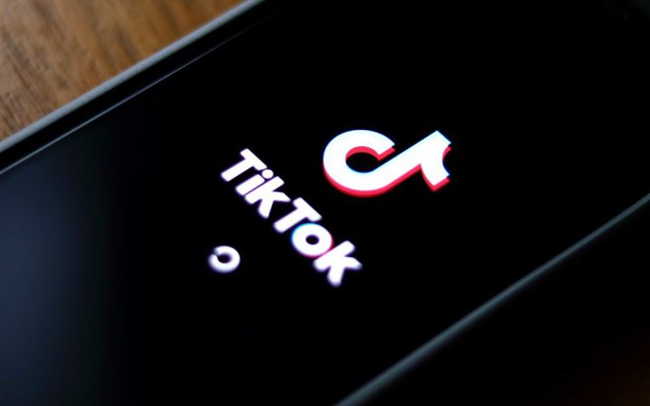 НАТО заборонила співробітникам завантажувати TikTok на свої пристрої