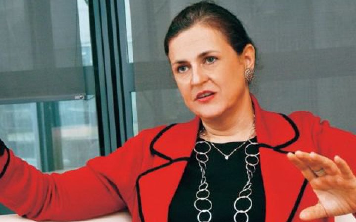 Матернова: через обстріл РФ пошкоджені автомобілі на парковці Представництва ЄС в Україні