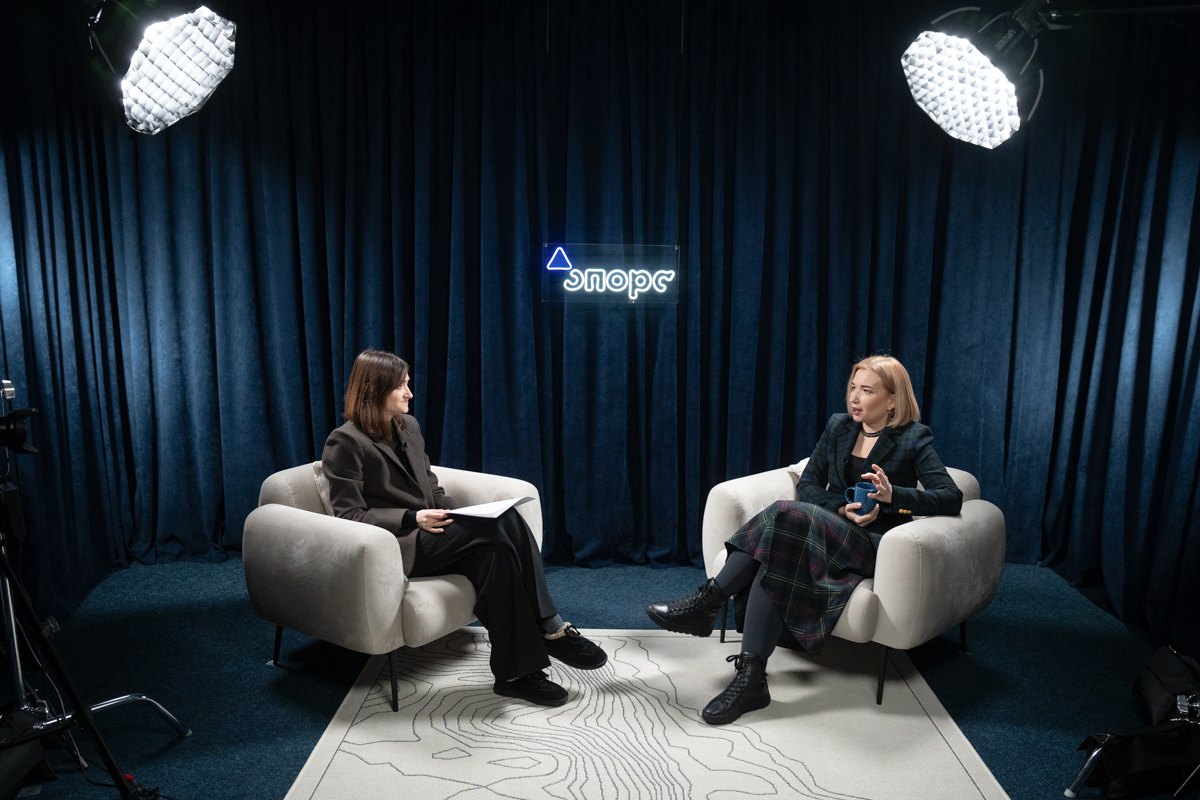 Ольга Айвазовська і Євгенія Гончарук