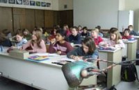 В киевской школе вводят принудительное изучение русского языка как второго иностранного