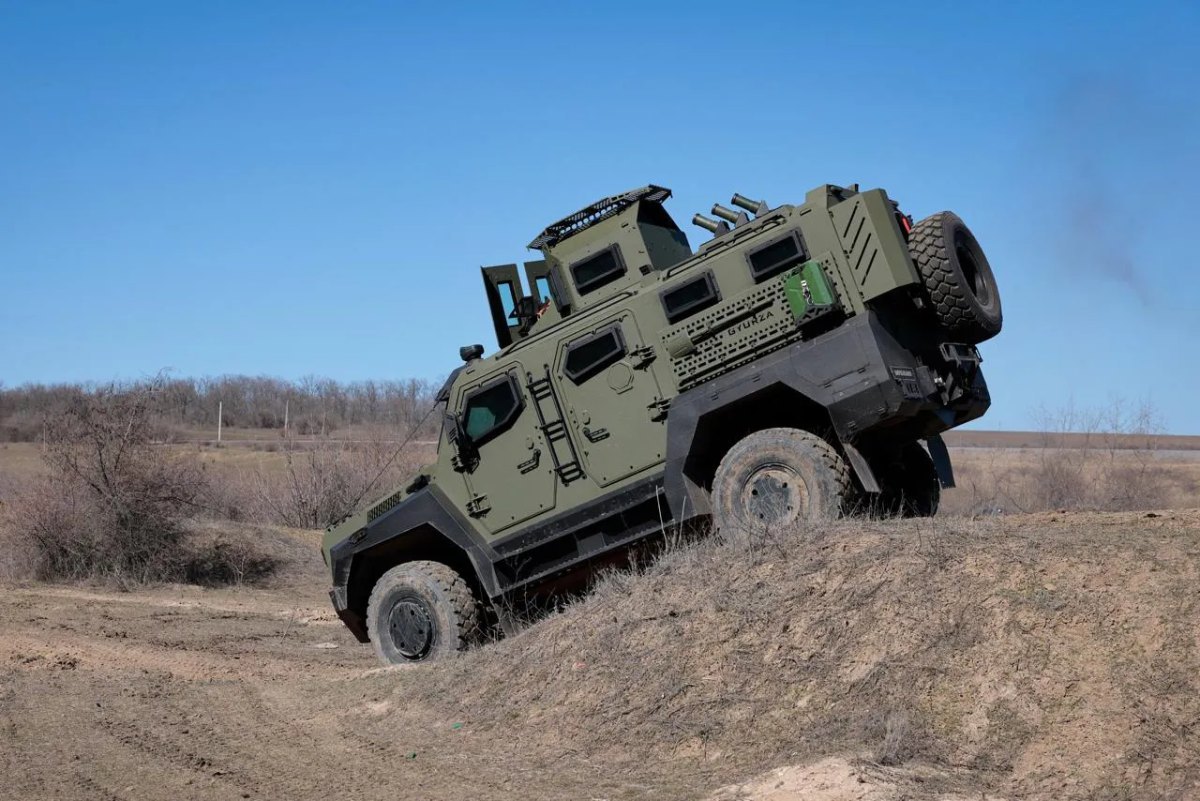 Бронеавтомобіль «Гюрза-2»