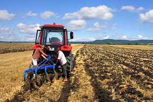 Аграриев обеспечат украинской сельхозтехникой
