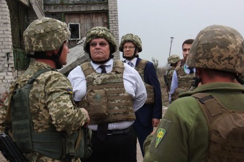 Голова МЗС Литви відвідав Маріуполь і прифронтове Широкине