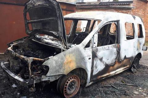 В Коломые за полгода сожгли автомобили трех депутатов, горсовет попросил о помощи