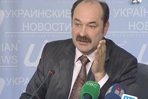Янукович нагородив орденом кума Ющенка