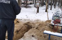 Поліція ексгумувала на Харківщині тіло вбитого росіянами чоловіка 