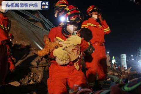 Число погибших при обрушении карантинного центра в Китае выросло до 10