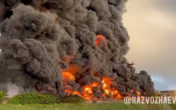 В окупованому Росією Севастополі спалахнула нафтобаза