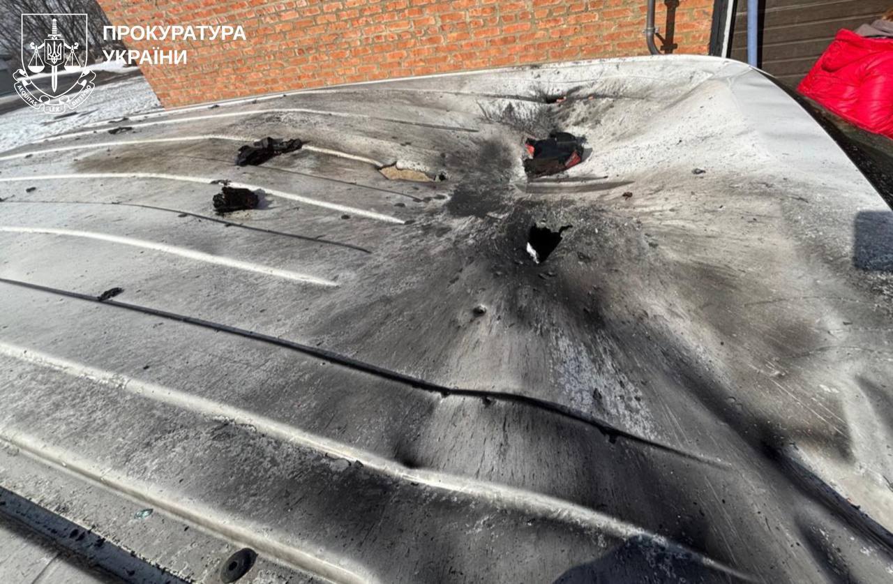 Пошкоджене росіянами авто