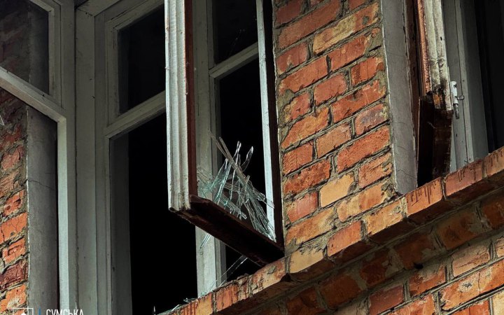 Російські війська завдали 64 обстріли по Сумщині, пошкоджено цивільні об’єкти