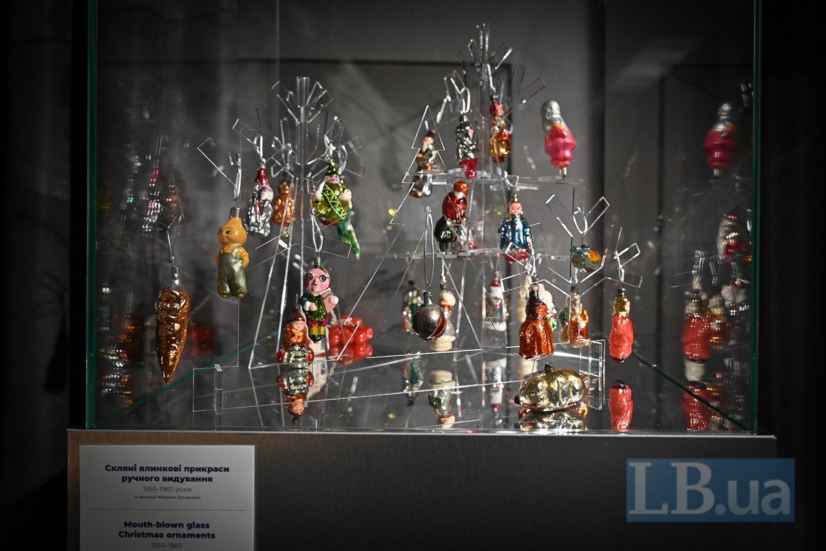 Перша післявоєнна продукція - багато казкових овочів і оранжевої фарби