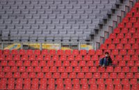 У ВООЗ заявили, що масове повернення уболівальників на стадіони може стати "катастрофою"
