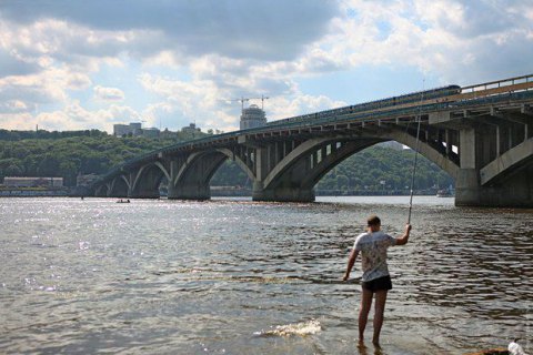 Киев планирует начать капремонт моста Метро в 2019 году