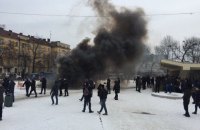 ​Неизвестные в балаклавах во Львове забросали дымовыми шашками акцию против использования животных в цирках