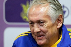 Фоменко будет руководить сборной до конца 2015 года