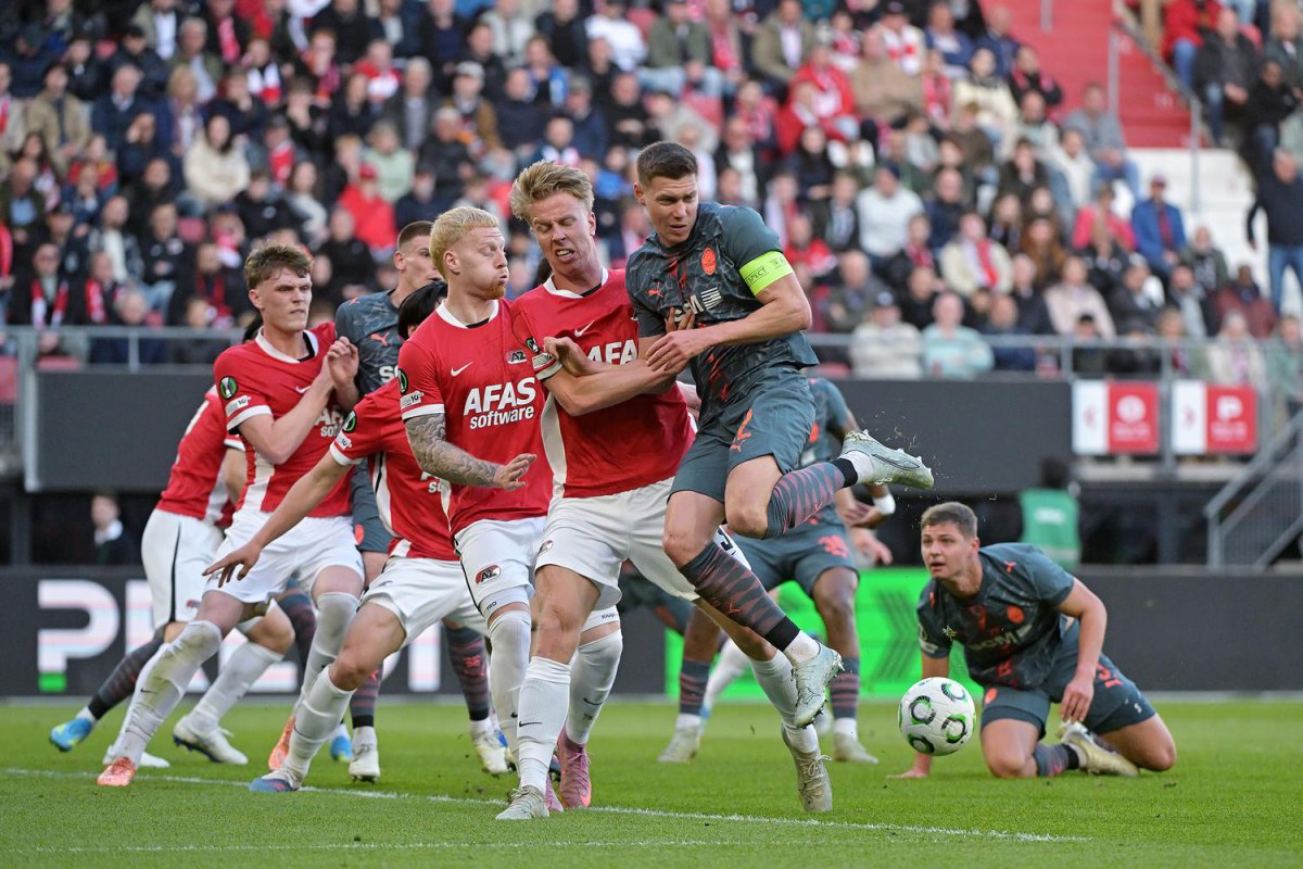 Гірники відпрацьовують у захисті