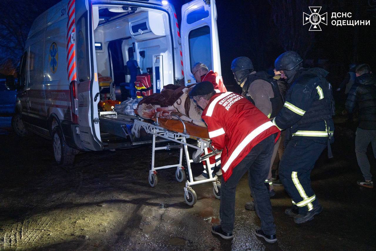 У Одесі через обстріли постраждали люди