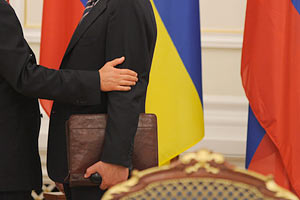 Янукович: реструктуризация "Нафтогаза" - внутреннее дело Украины 