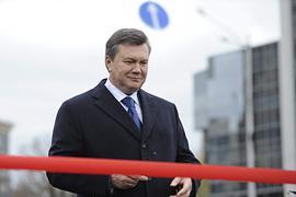 Завтра Янукович откроет новую развязку на Московской площади