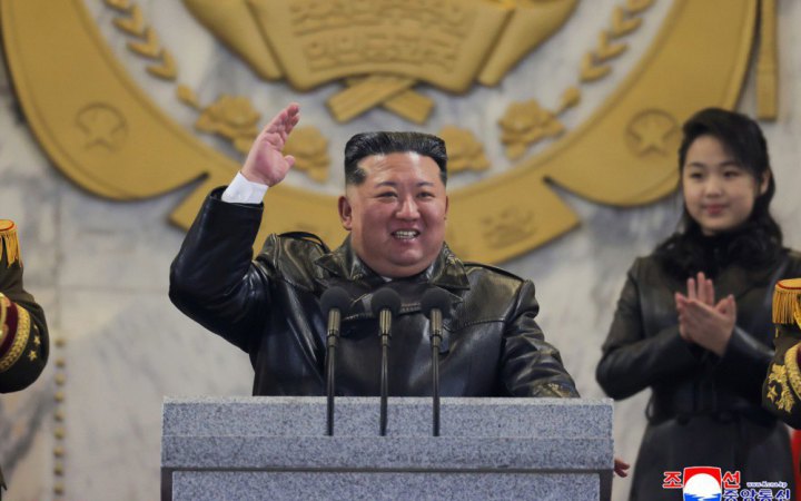 Кім Чен Ин офіційно визначив Південну Корею "найбільшим ворогом"