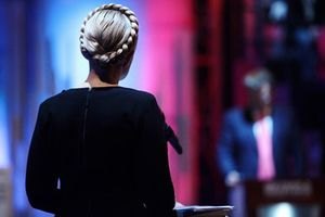 "Батькивщина" просит власть "не трогать" Тимошенко до выздоровления