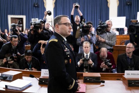 Уволенный сотрудник Совета нацбезопасности и обороны США Виндман: "Трамп давил на Зеленского"