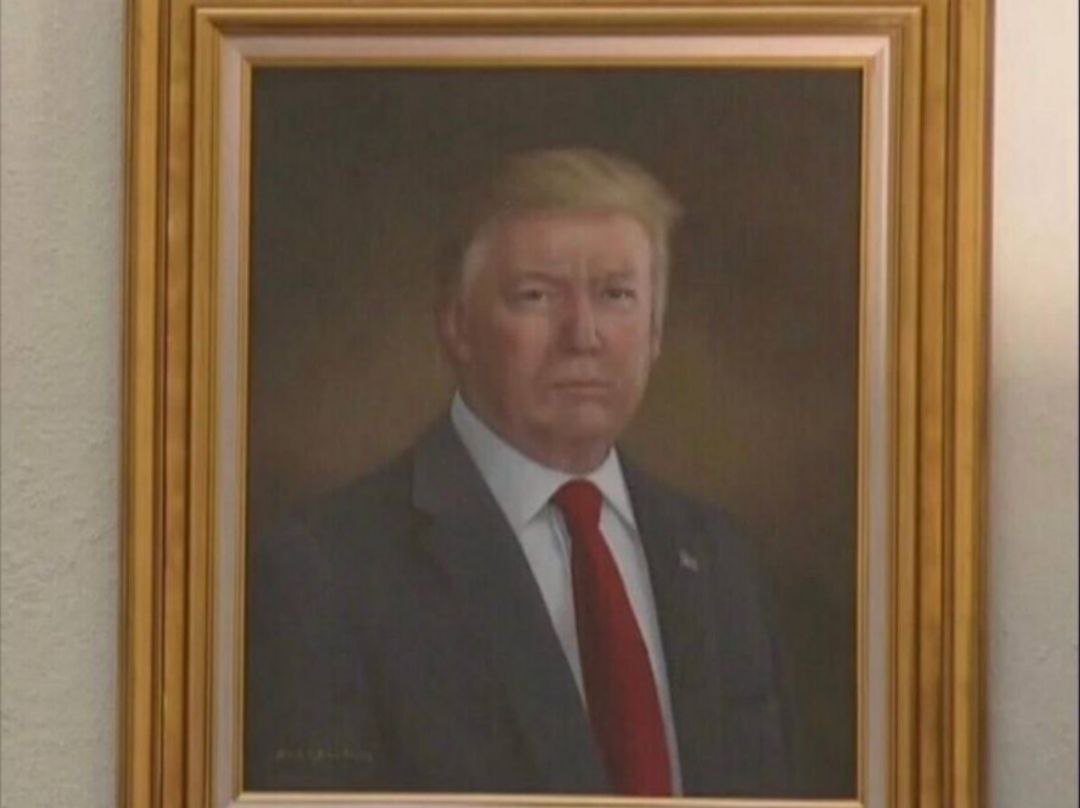 Портрет Дональда Трампа у Капітолії