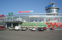 ЛНР привласнила три торгові центри в Луганську