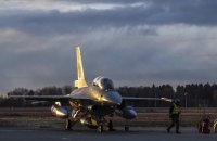 Українські пілоти вже літають з інстукторами на винищувачах F-16, — Ігнат