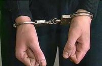 Депутата Генічеської міськради затримали за зберігання гранат і наркотиків
