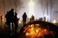 В Киеве 4 тысячи человек почтили память жертв Голодомора