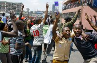 В Кении протестуют против повышения зарплат депутатам