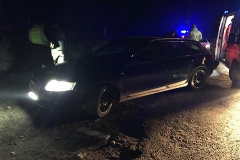 ​В Закарпатской области автомобиль сбил пограничника, военный в коме 