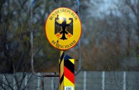 ​Німеччина не позбавлятиме українських чоловіків статусу біженця