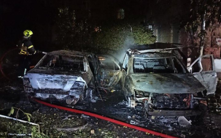 У Києві внаслідок ударів росіян почались пожежі (оновлено)