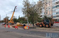 У Києві без тепла ще залишається майже пів тисячі будинків