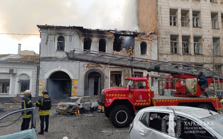 Внаслідок обстрілів Харківщини загинули цивільний і рятувальник