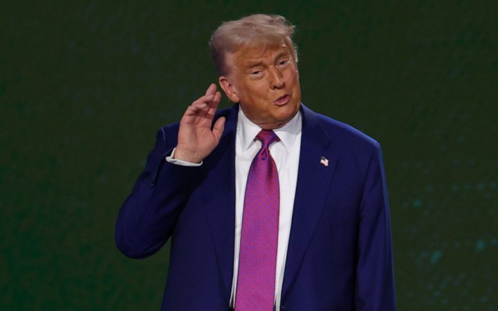 Трамп після дзвінка Путіну: переговори між Росією та Україною розпочнуться негайно