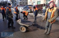 У столичных дорог есть 4 проблемы: зима, весна, лето и осень