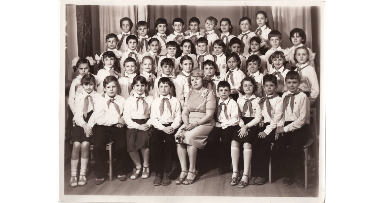 Учні з вчителькою, Краматорськ 1984-1987 