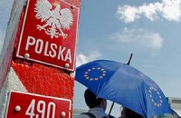 На границе с Польшей - многокилометровые очереди