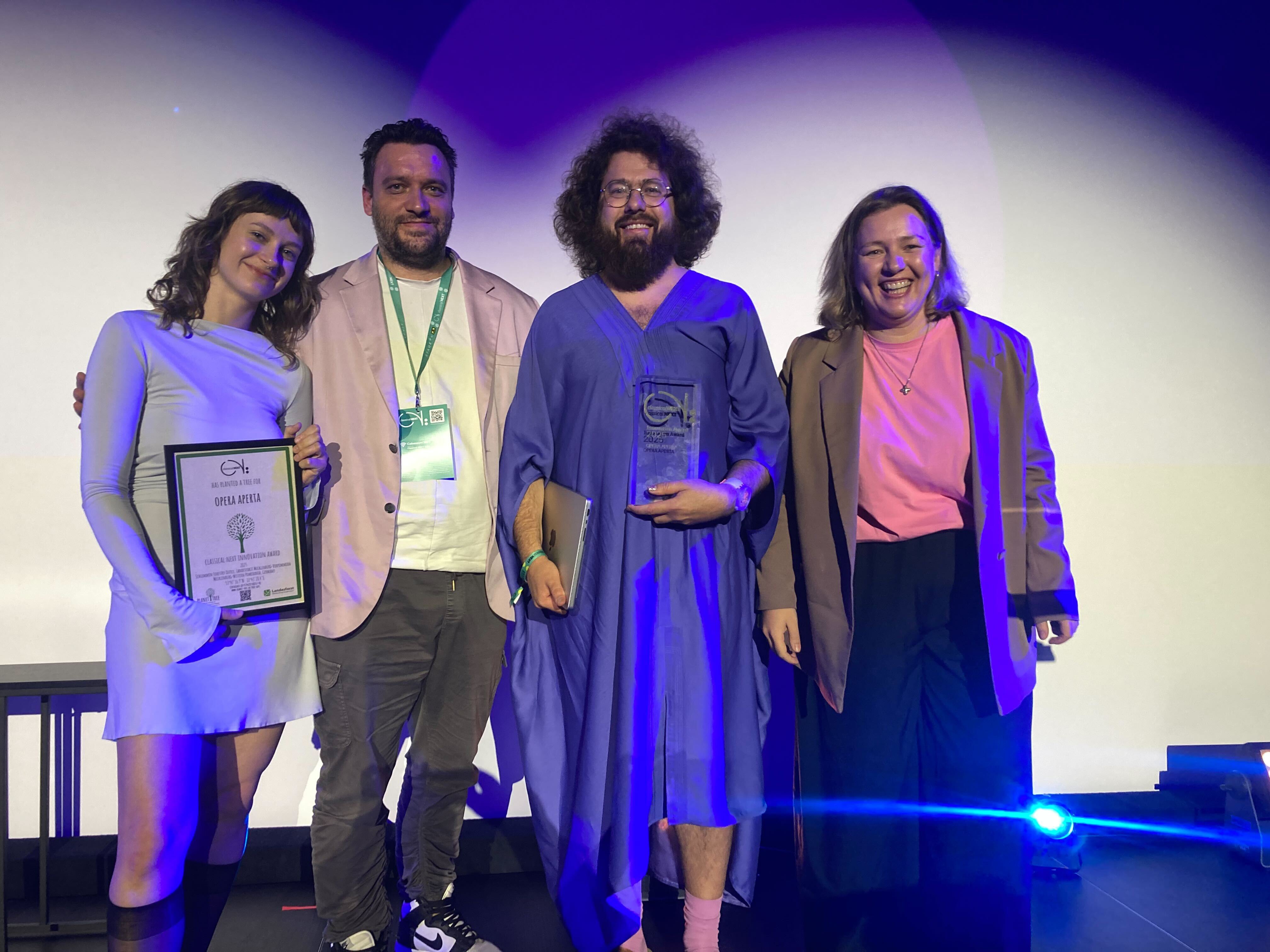 Юлія Париш, продакшен менеджерка; композитори Роман Григорів та Ілля Розумейко; Ольга Дятел, продюсерка