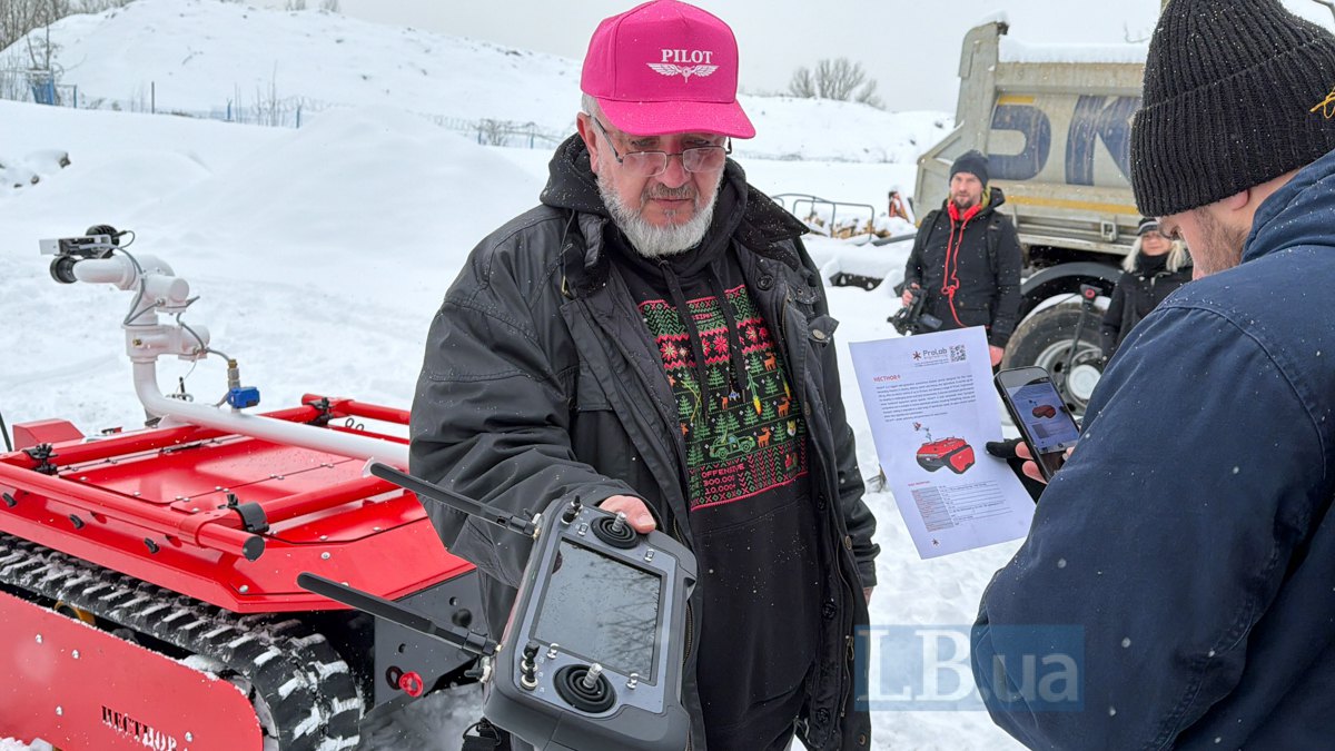 Тестування пожежного дрону Hecthor 2 для Харківсього відділення ДСНС купленого чеською ініціативою «Подарунок для Путіна»