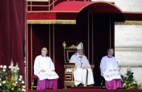 Папа Франциск заменил свой трон креслом