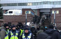 Геращенко сообщила о препятствовании активистам возле Апелляционного суда Киева