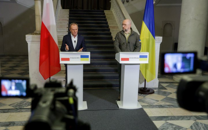 Шмигаль обговорив з Туском ситуацію на українсько-польському кордоні