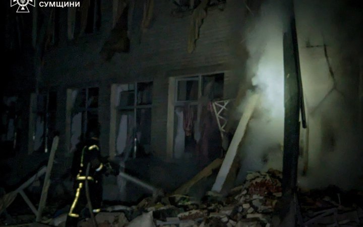 Семеро людей постраждали унаслідок російських обстрілів Сумщини